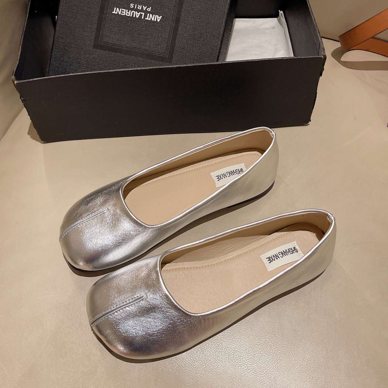 Women's Slip-On Loafers - Slip-On Convenience, Cushioned PU\u002FRubber Sole for All-Day Comfort - Tan\u002F, Everyday & Formal Events - Easy-Clean Women's Flats, Casual Footwear, Sleek Slipons, Soft Material, Lightweight Shoes, Office Wear