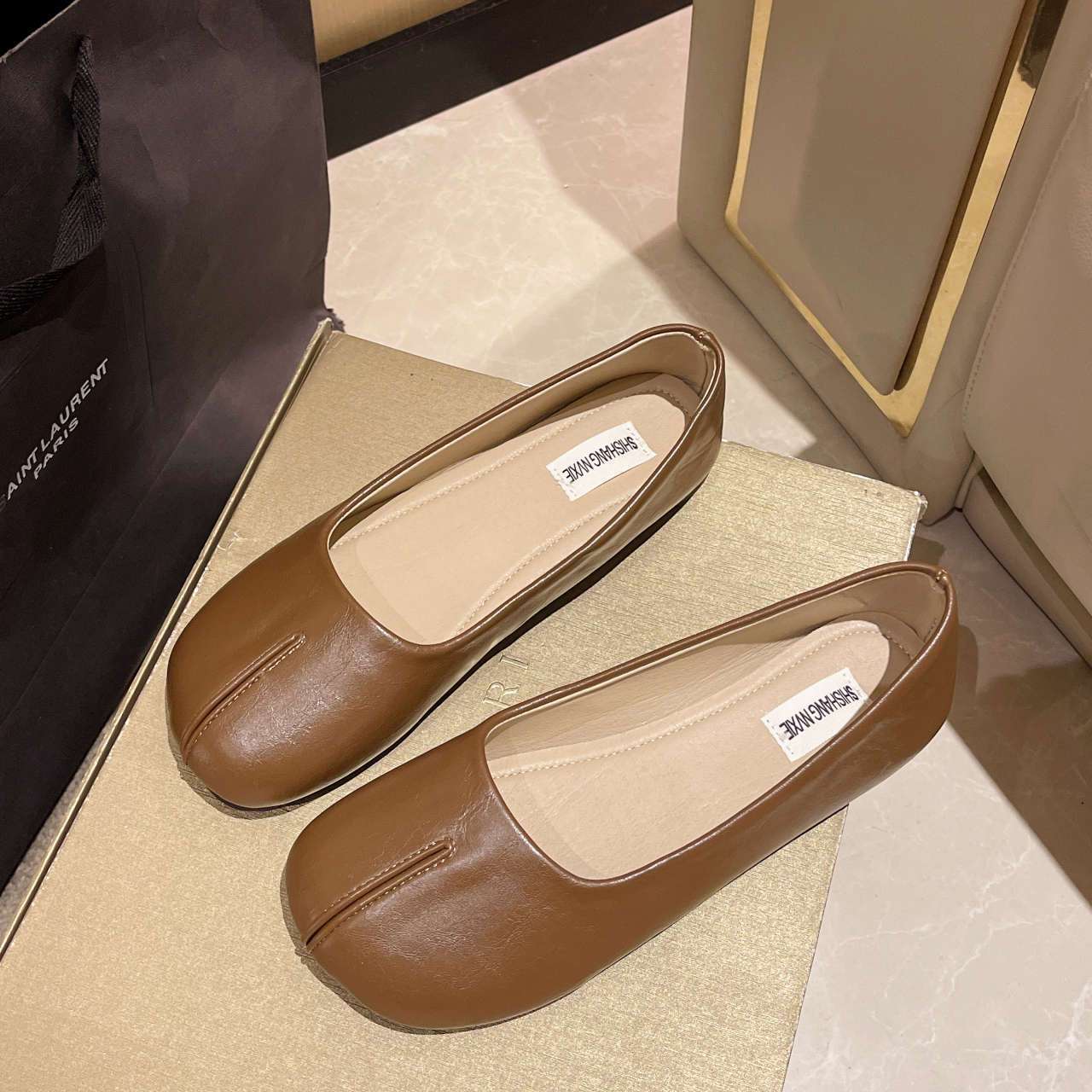 Women's Slip-On Loafers - Slip-On Convenience, Cushioned PU\u002FRubber Sole for All-Day Comfort - Tan\u002F, Everyday & Formal Events - Easy-Clean Women's Flats, Casual Footwear, Sleek Slipons, Soft Material, Lightweight Shoes, Office Wear