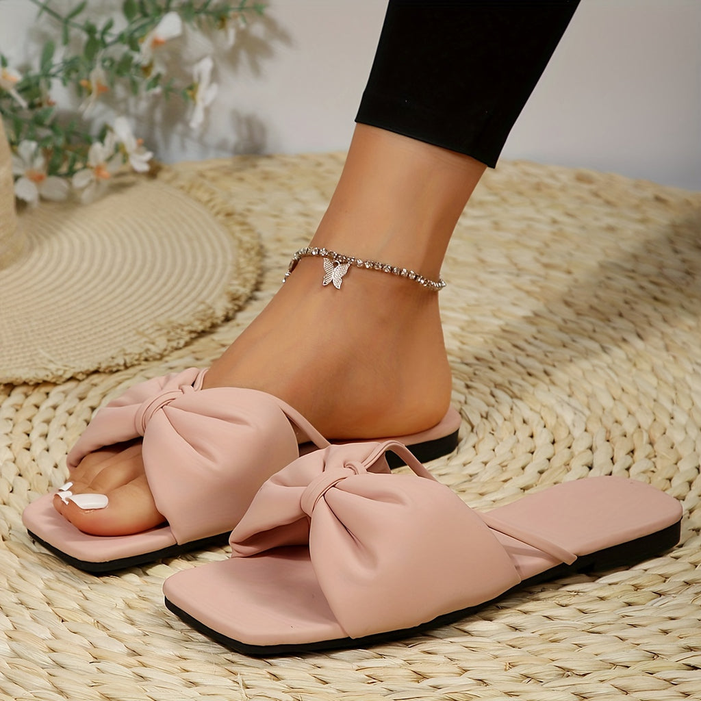 New Summer Collection of European And American Style Plus-Size Flat Sandals for Women with Bow, Perfect for Casual Beach Outings.
