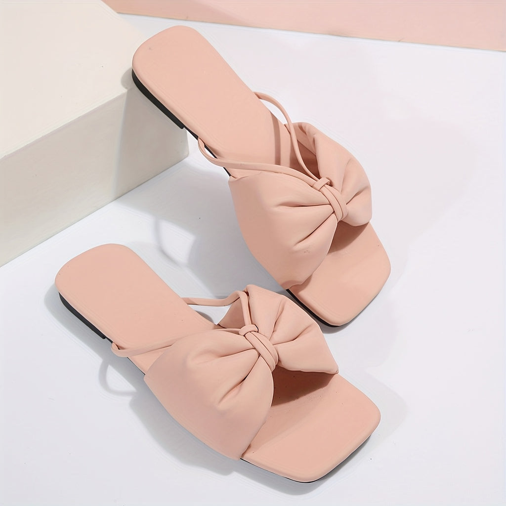 New Summer Collection of European And American Style Plus-Size Flat Sandals for Women with Bow, Perfect for Casual Beach Outings.